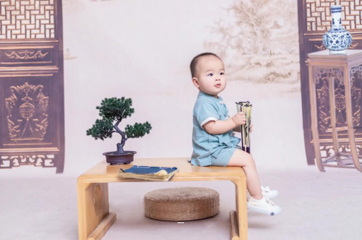 高平孕妇尖肚子和圆肚子